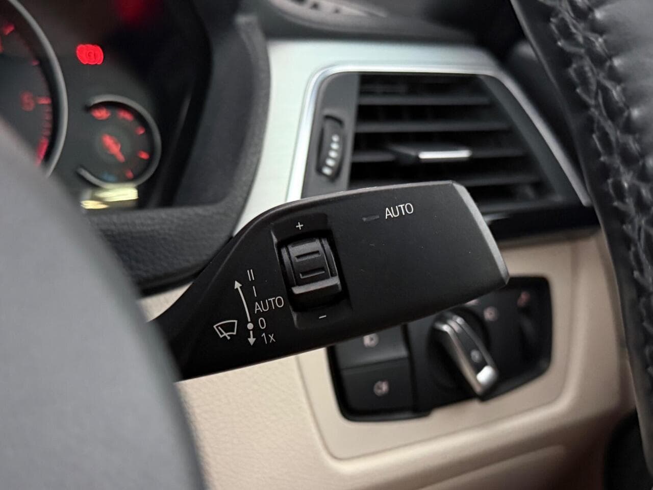 BMW 4 Series thumbnail Misc Controls