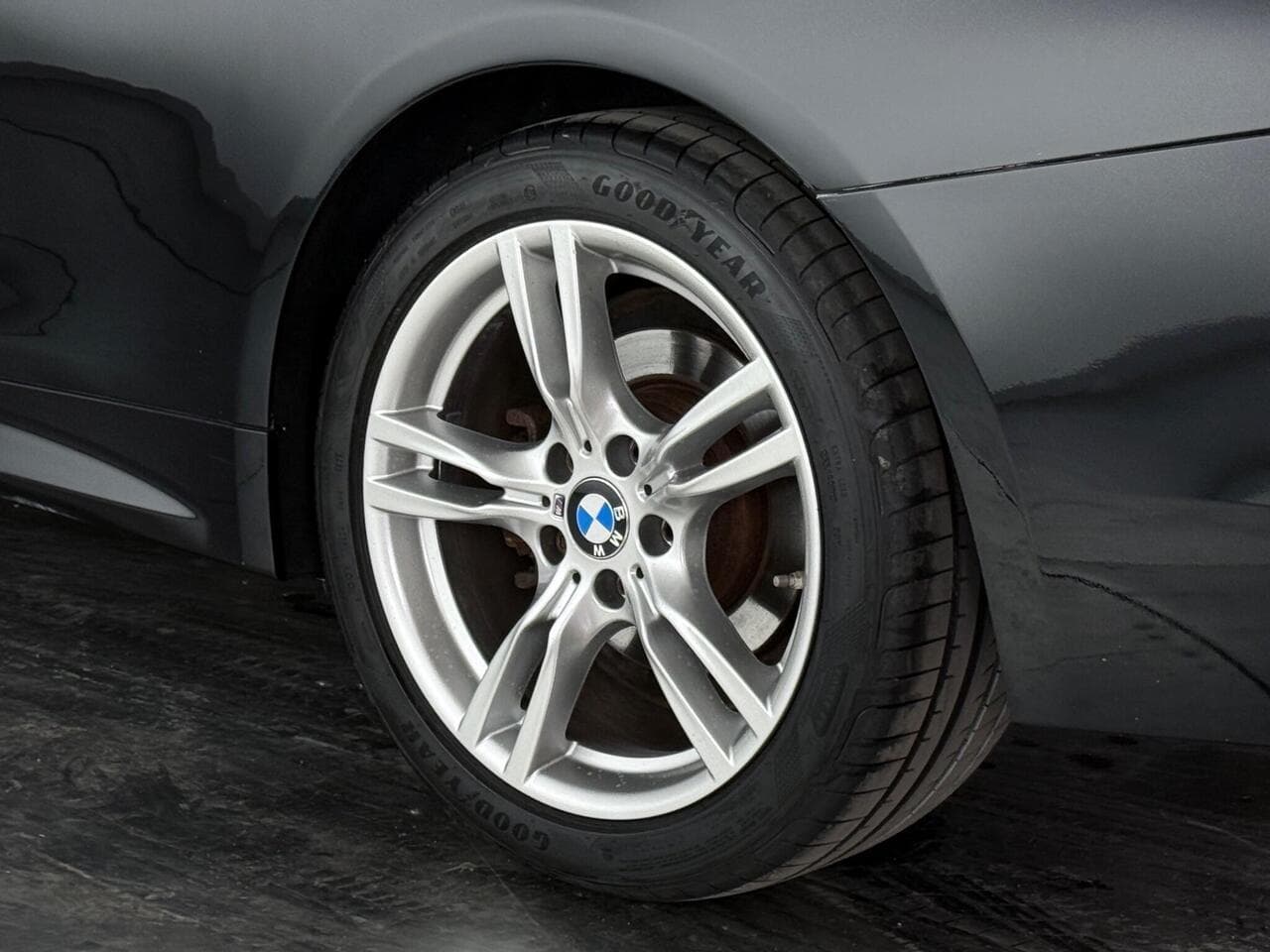 BMW 4 Series thumbnail Wheel