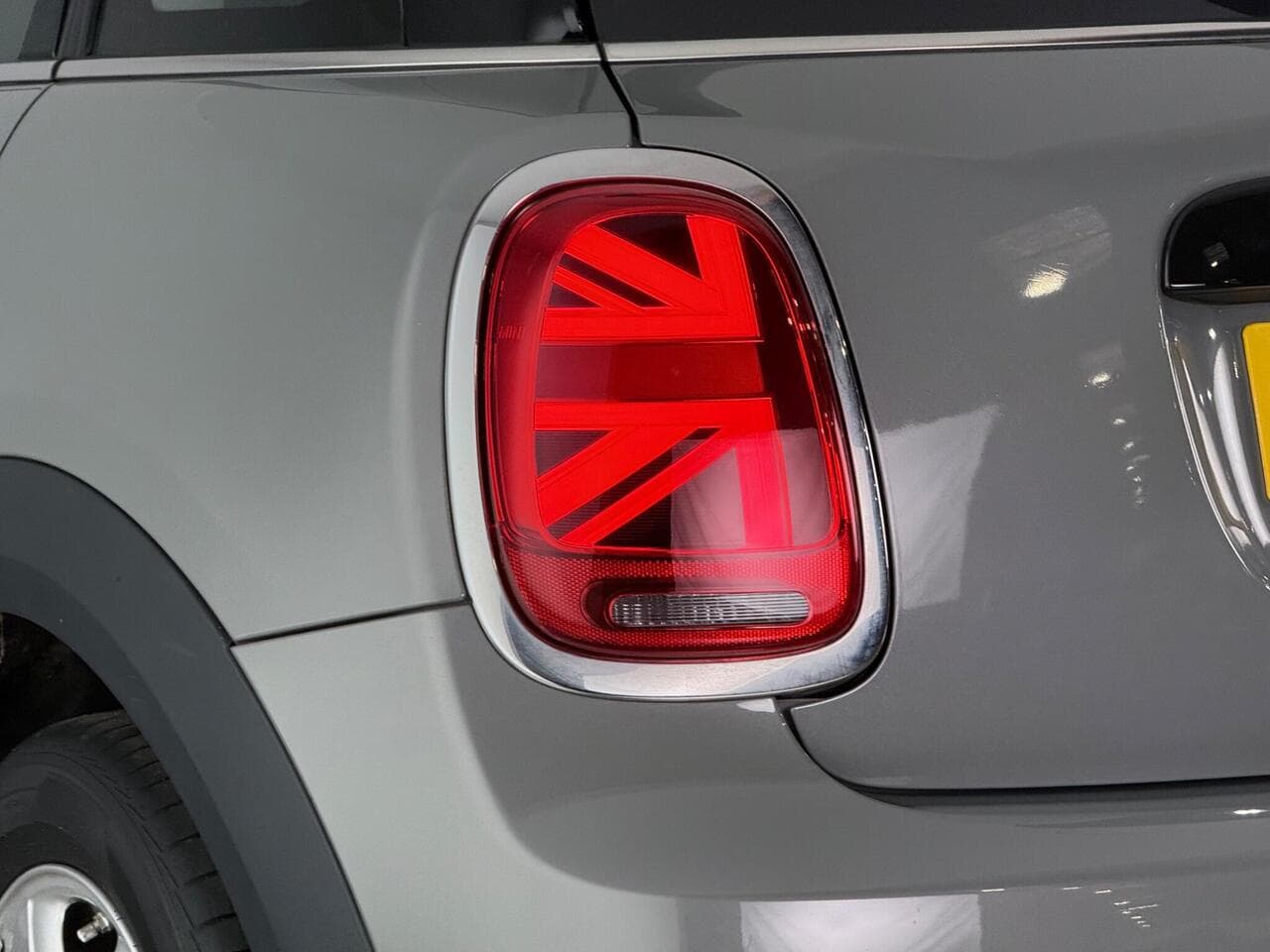 MINI Hatch thumbnail Lights Rear