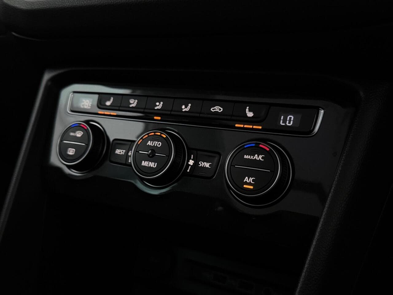Volkswagen Tiguan thumbnail Misc Controls