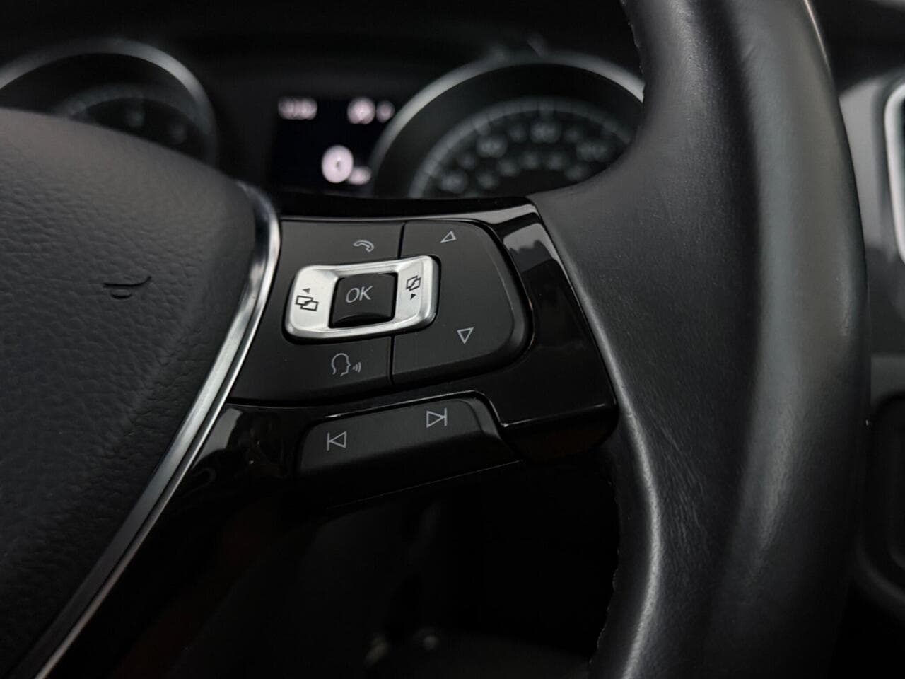 Volkswagen Golf thumbnail Misc Controls
