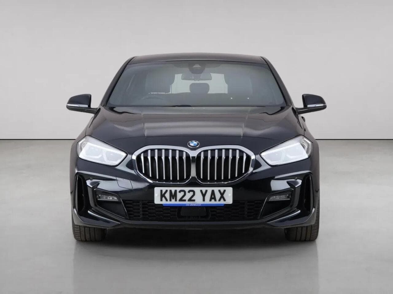 BMW 1 Series thumbnail Front
