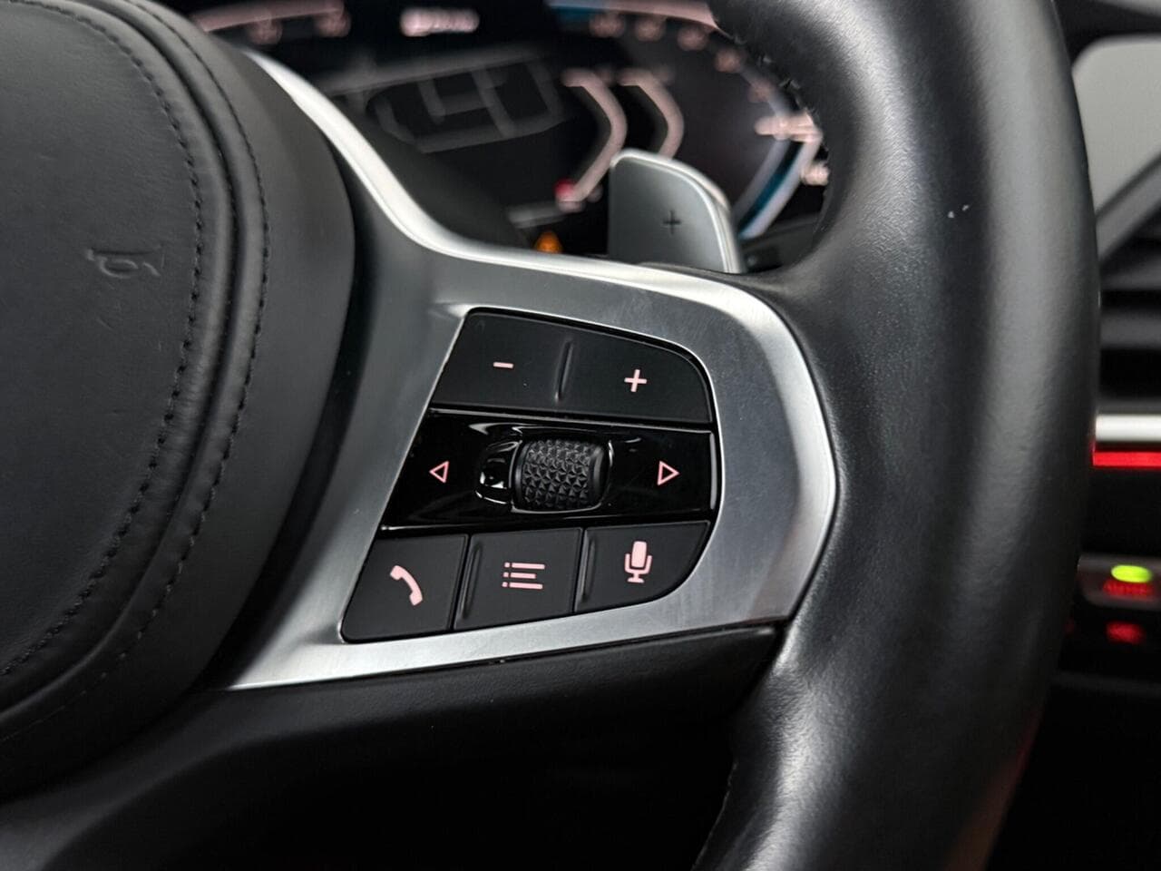BMW 3 Series thumbnail Misc Controls