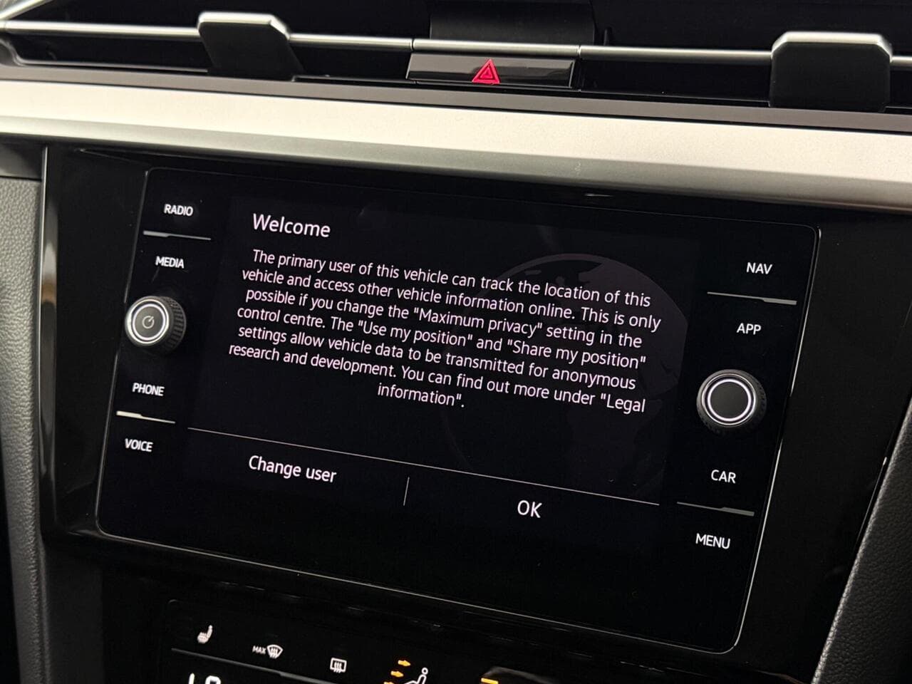 Volkswagen Arteon thumbnail Infotainment System