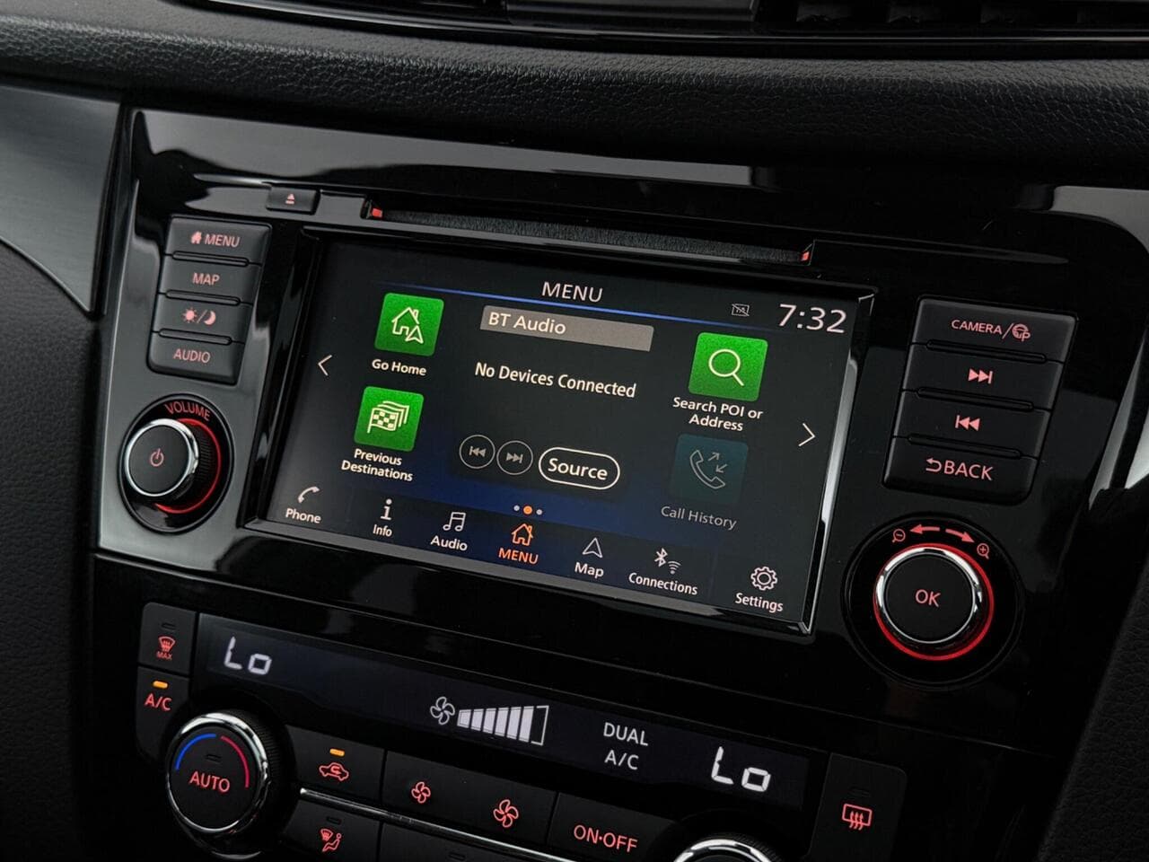 Nissan Qashqai thumbnail Infotainment System