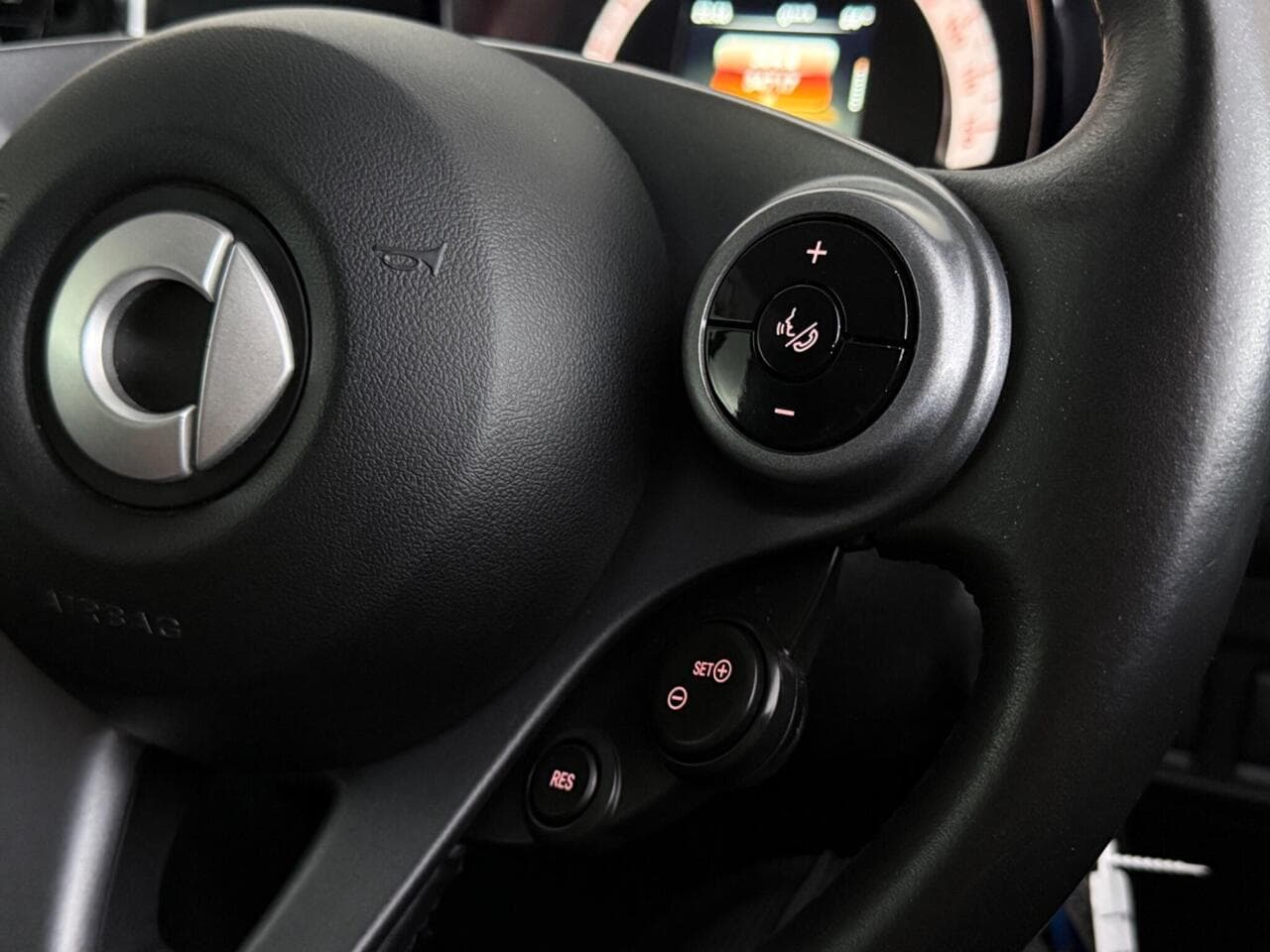 Smart fortwo thumbnail Misc Controls