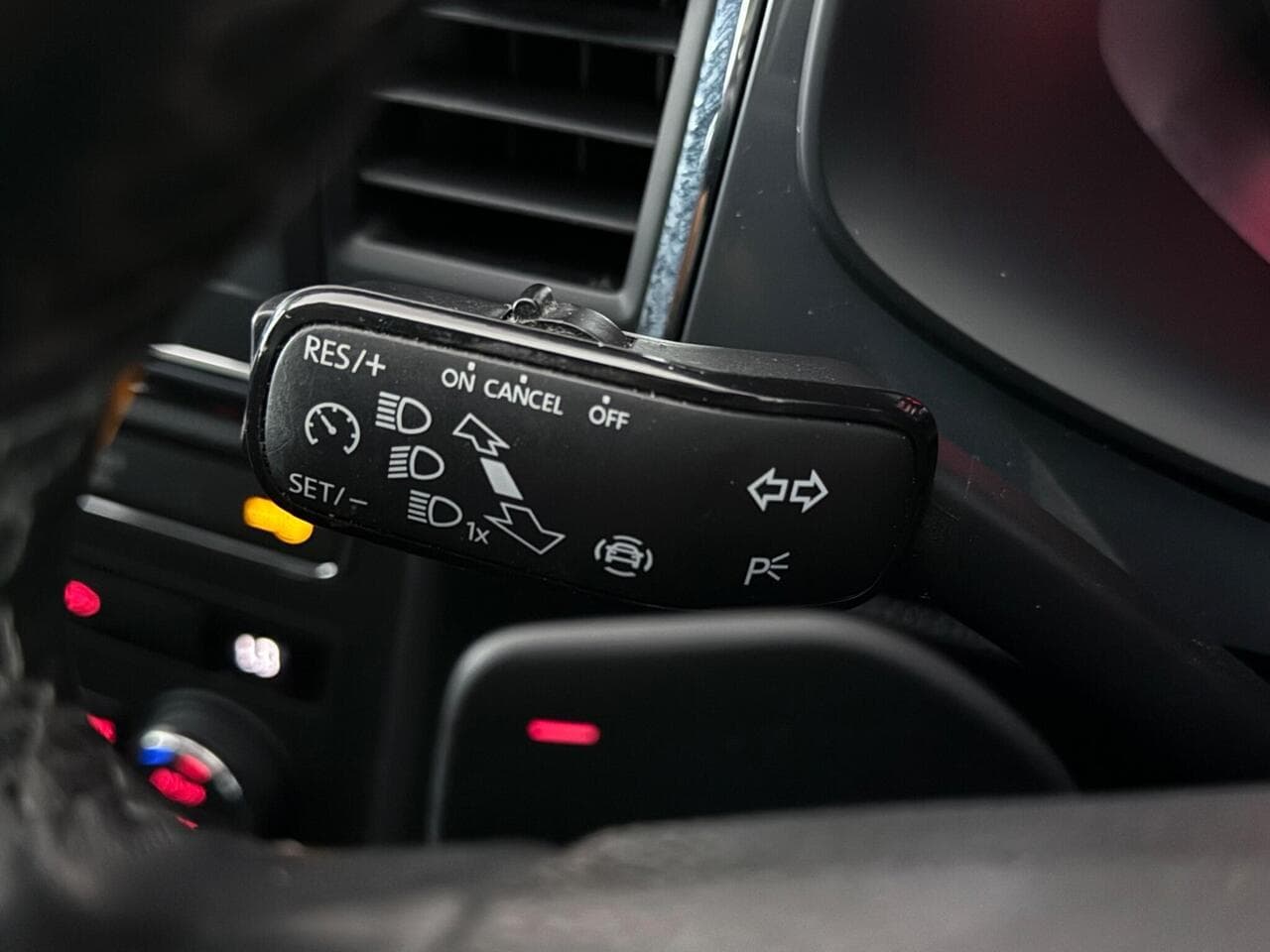 SEAT Ateca thumbnail Misc Controls