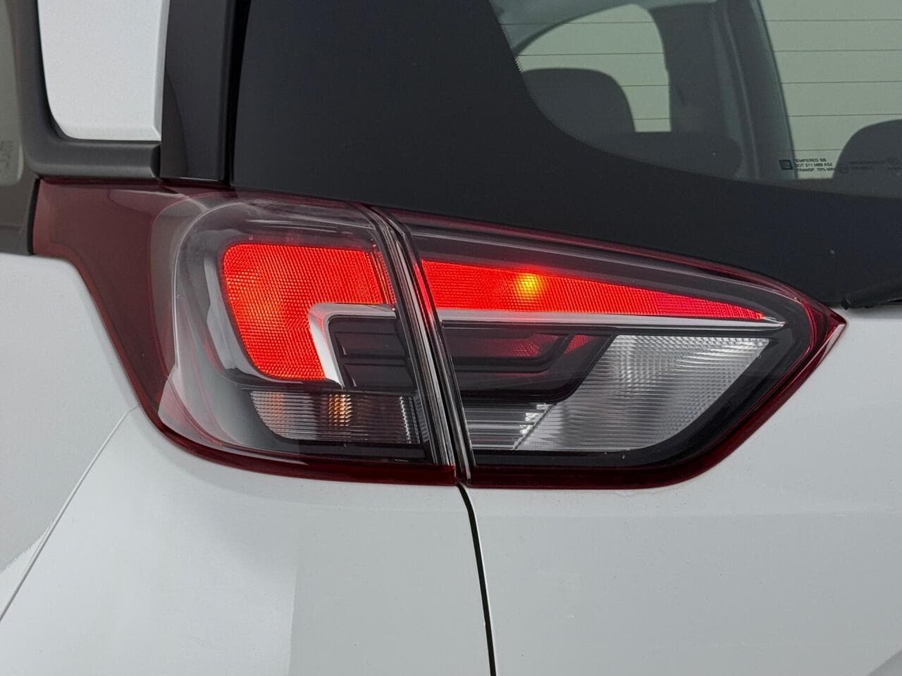 Vauxhall Crossland X thumbnail Lights Rear