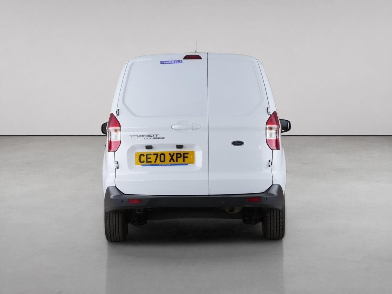 Ford Transit Courier thumbnail Rear
