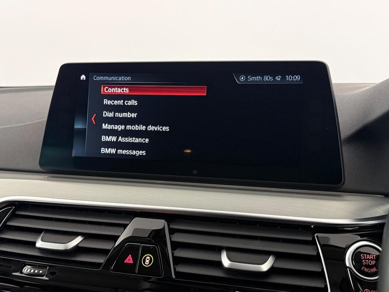 BMW 5 Series thumbnail Infotainment System