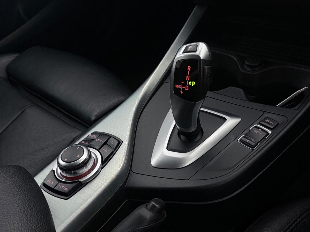BMW 1 Series thumbnail Interior Front