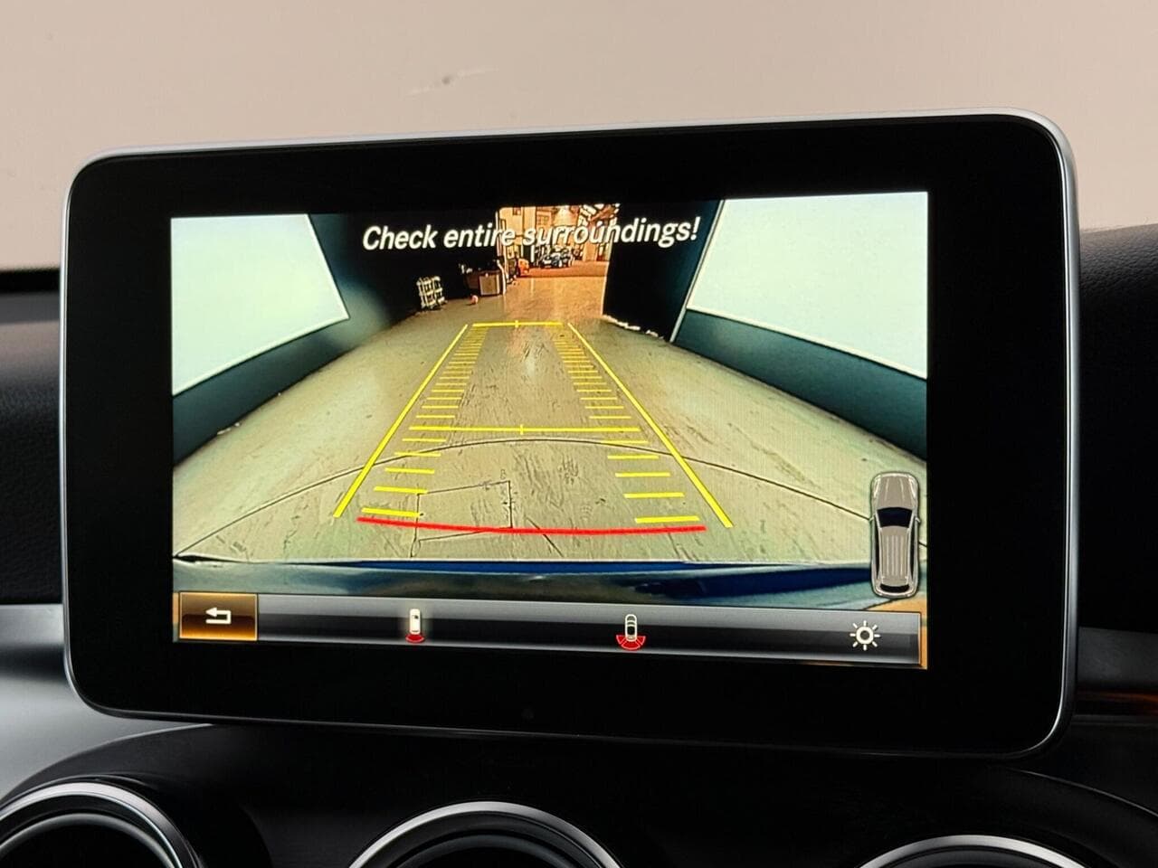 Mercedes-Benz GLC thumbnail Infotainment System