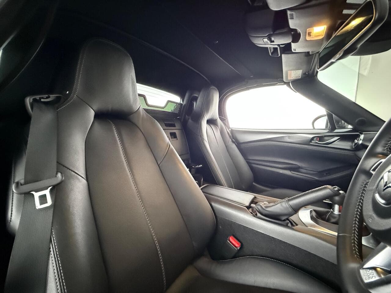 Mazda MX-5 thumbnail Seat Driver