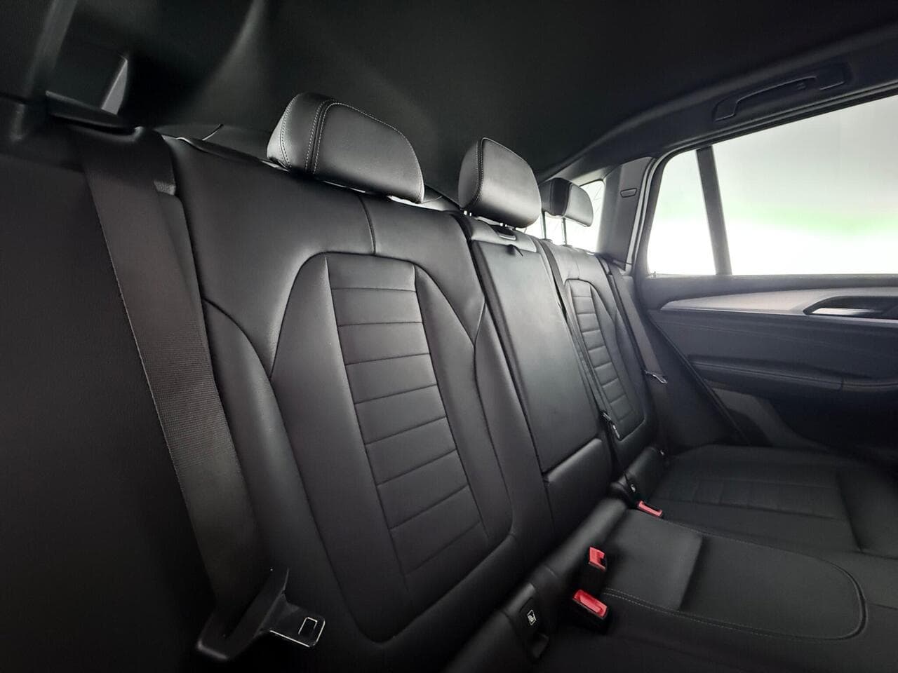 BMW X3 thumbnail Seats Rear