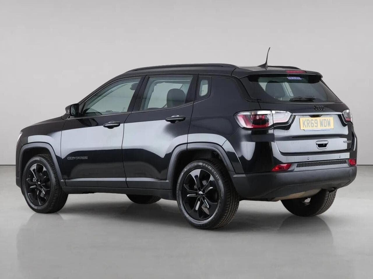 Jeep Compass thumbnail Rear Left