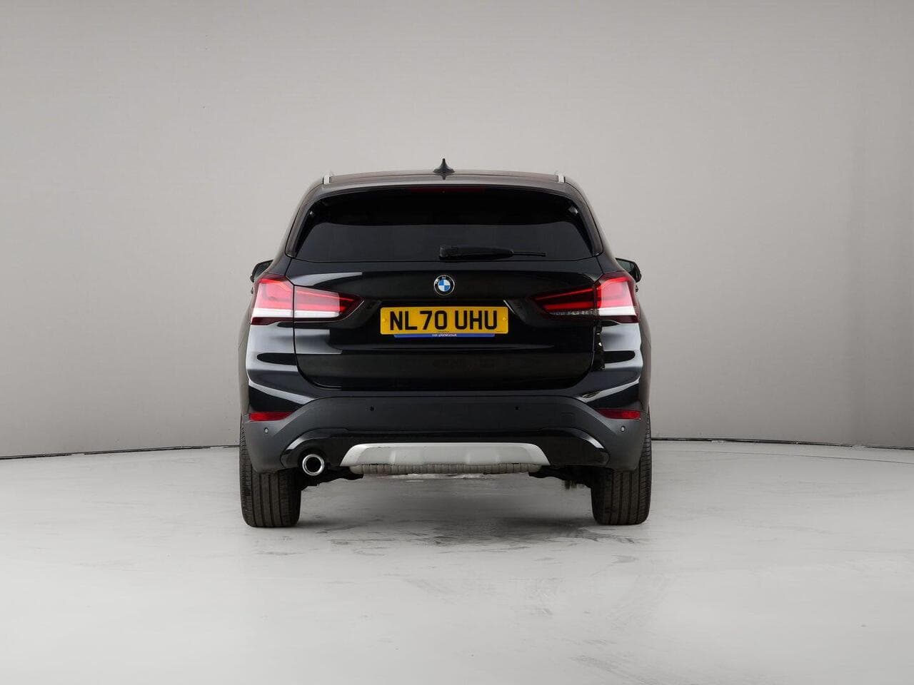 BMW X1 thumbnail Rear