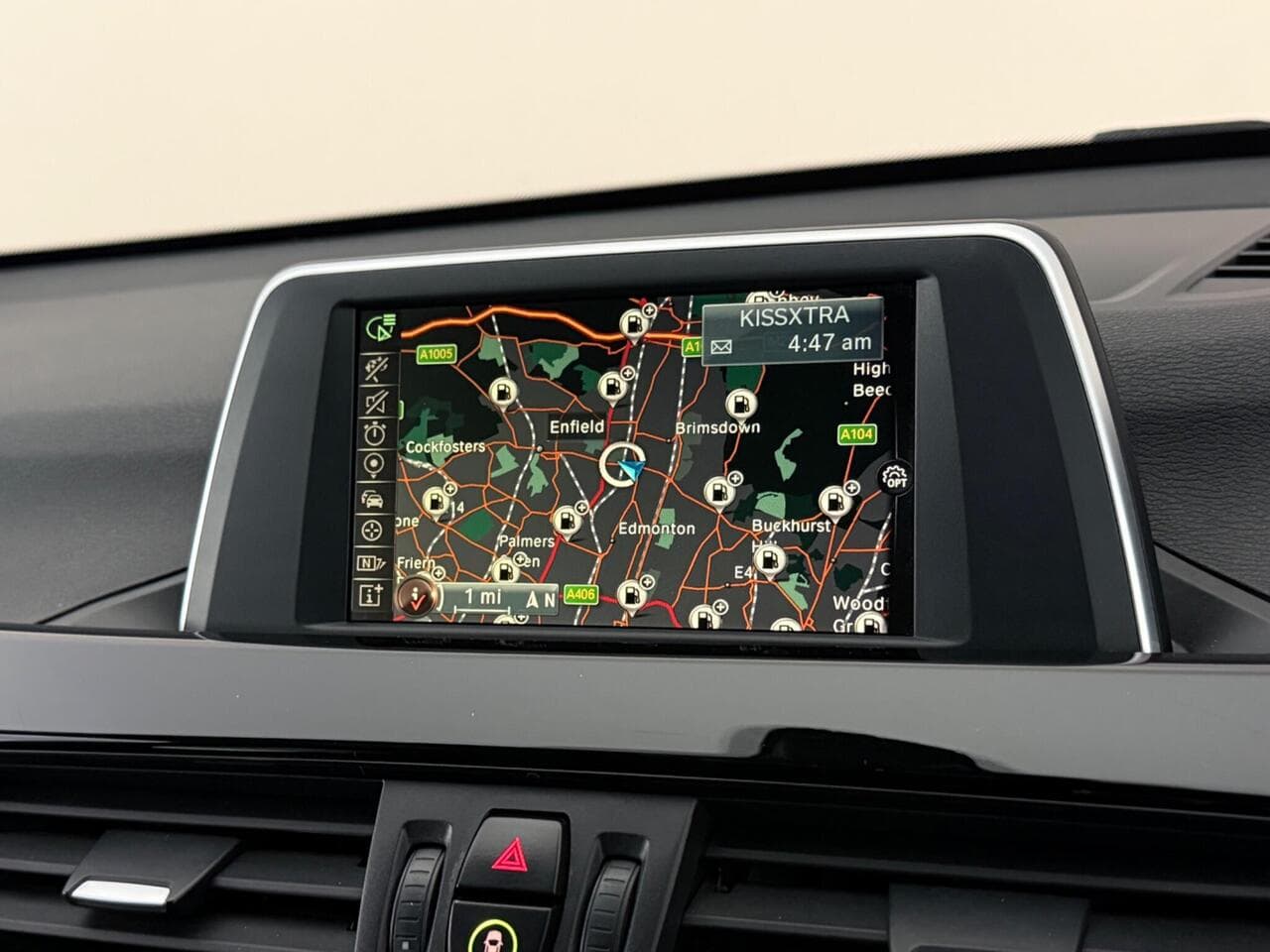 BMW X1 thumbnail Infotainment System