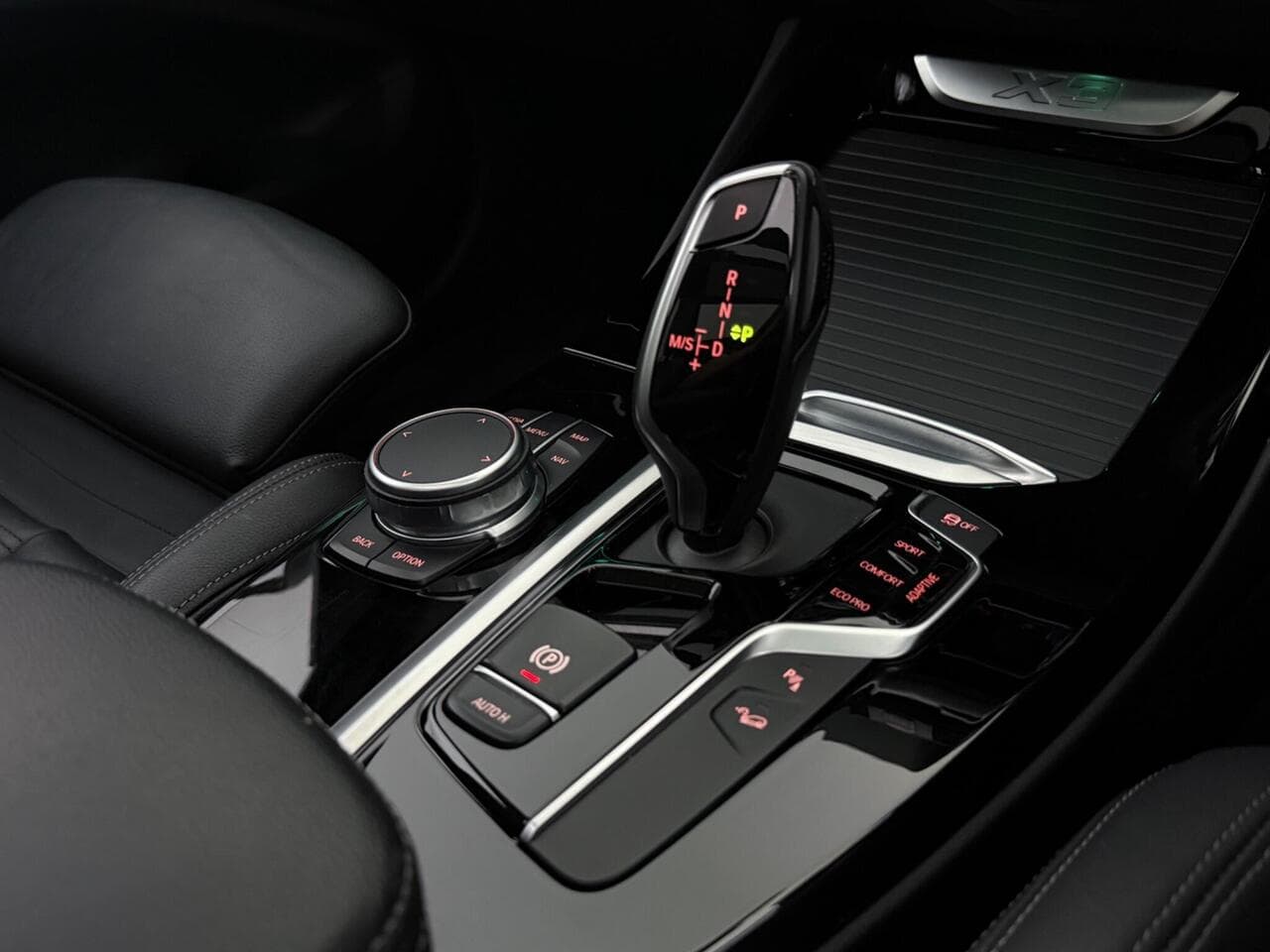 BMW X3 thumbnail Interior Front