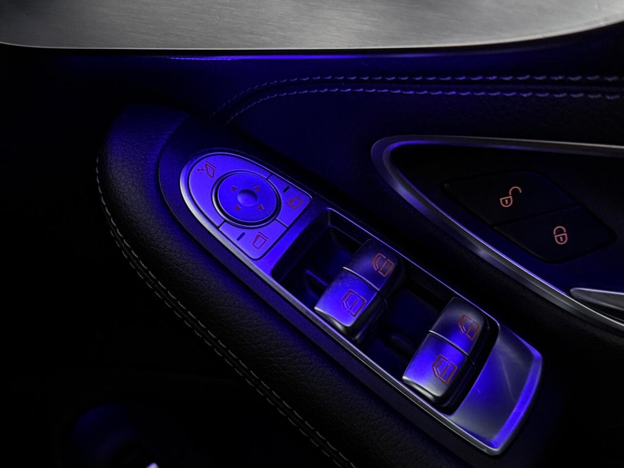 Mercedes-Benz C Class thumbnail Inconclusive