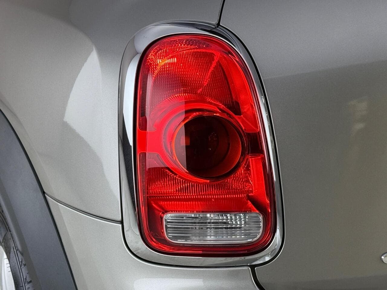 MINI Countryman thumbnail Lights Rear