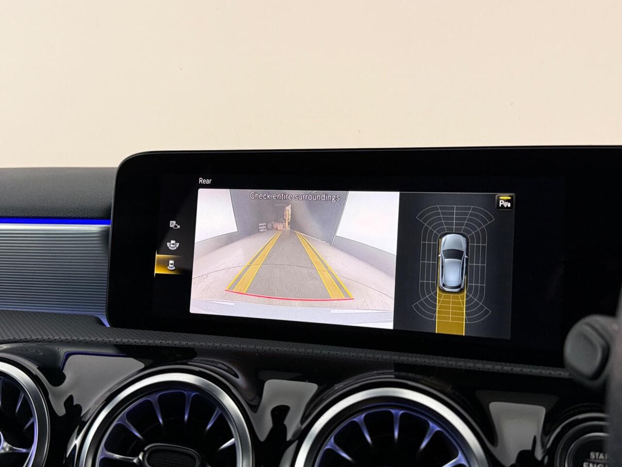 Mercedes-Benz A Class thumbnail Infotainment System