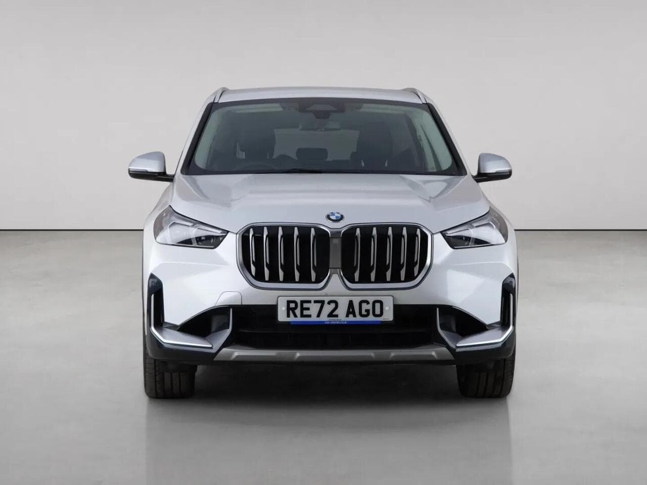 BMW X1 thumbnail Front