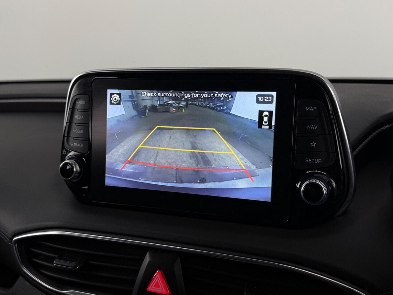 Hyundai Santa Fe thumbnail Infotainment System