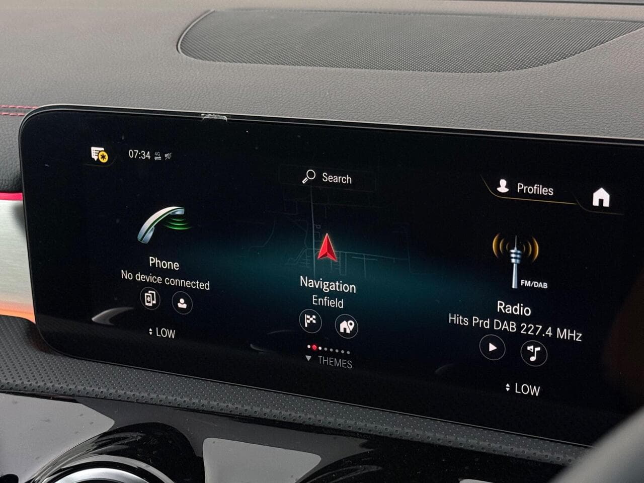 Mercedes-Benz CLA thumbnail Infotainment System