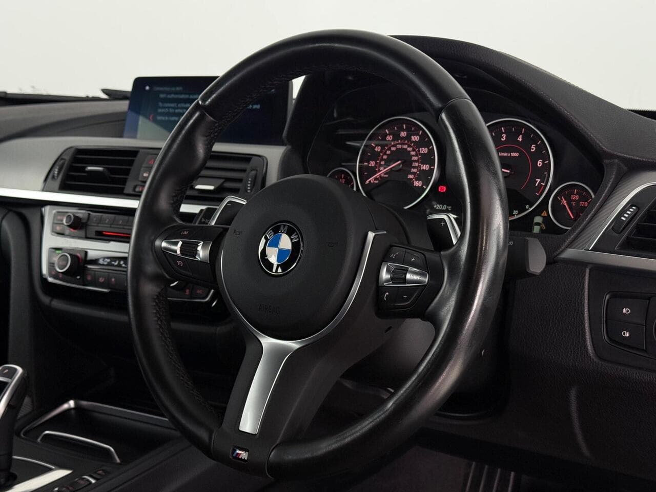 BMW 4 Series Gran Coupe thumbnail Steering Wheel