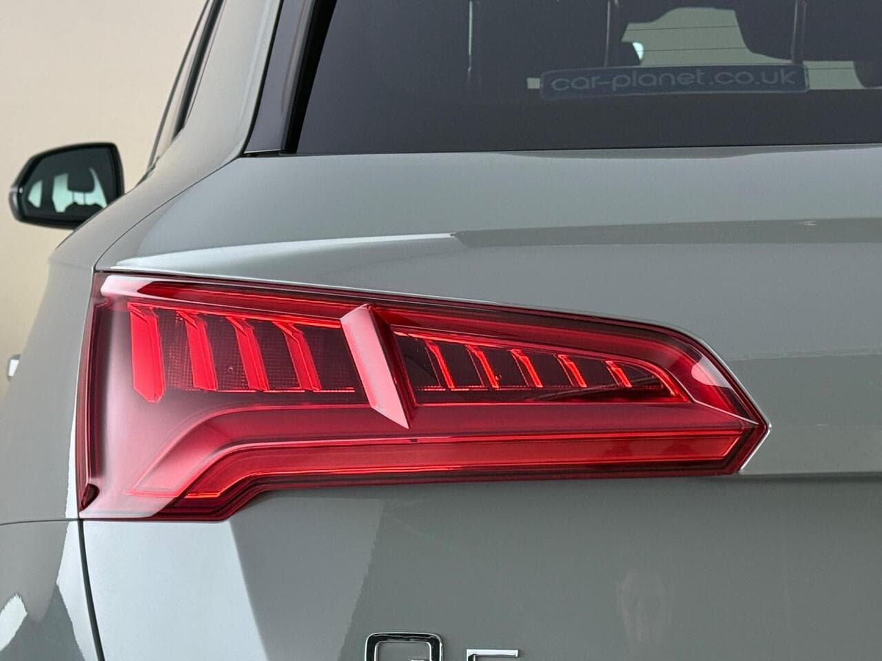 Audi Q5 thumbnail Lights Rear