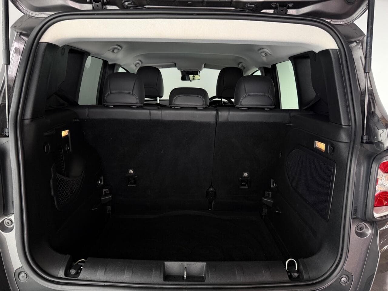 Jeep Renegade thumbnail Boot