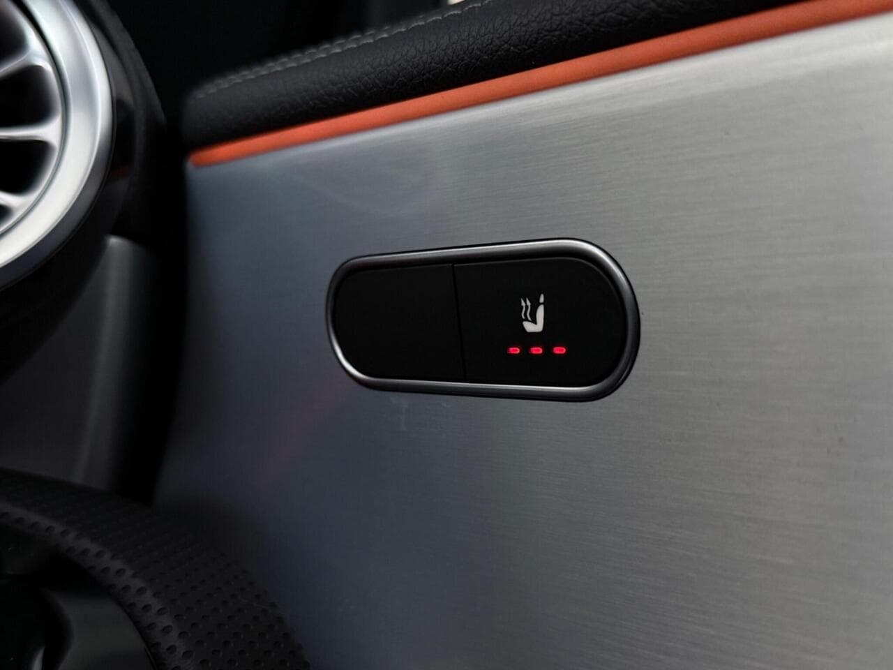 Mercedes-Benz CLA thumbnail Misc Controls