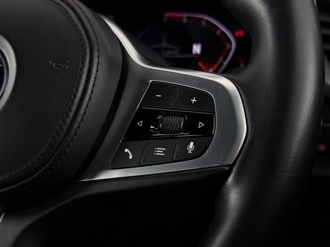 BMW 2 Series Gran Coupe thumbnail Misc Controls