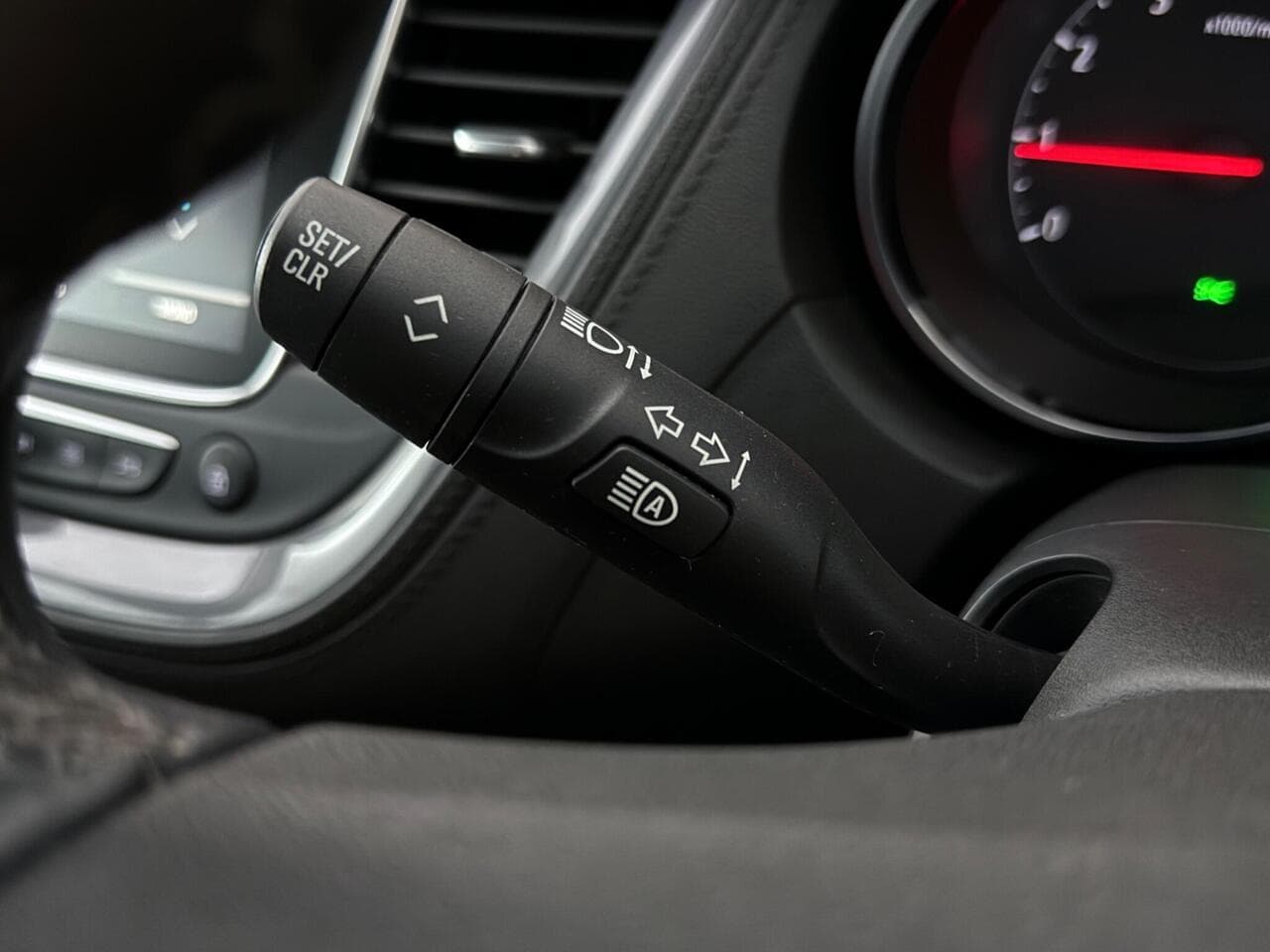 Vauxhall Grandland X thumbnail Misc Controls