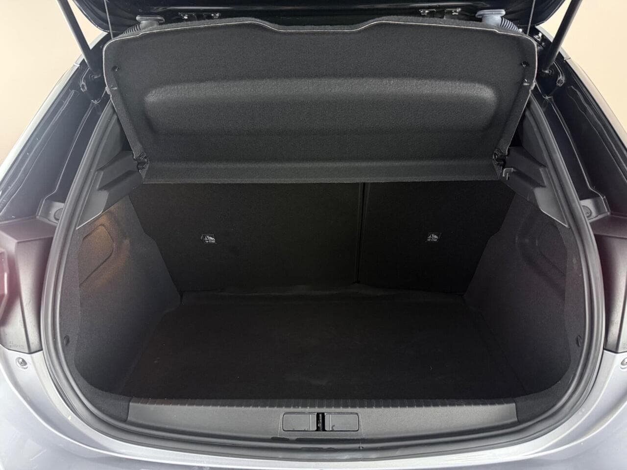 Vauxhall Corsa thumbnail Boot
