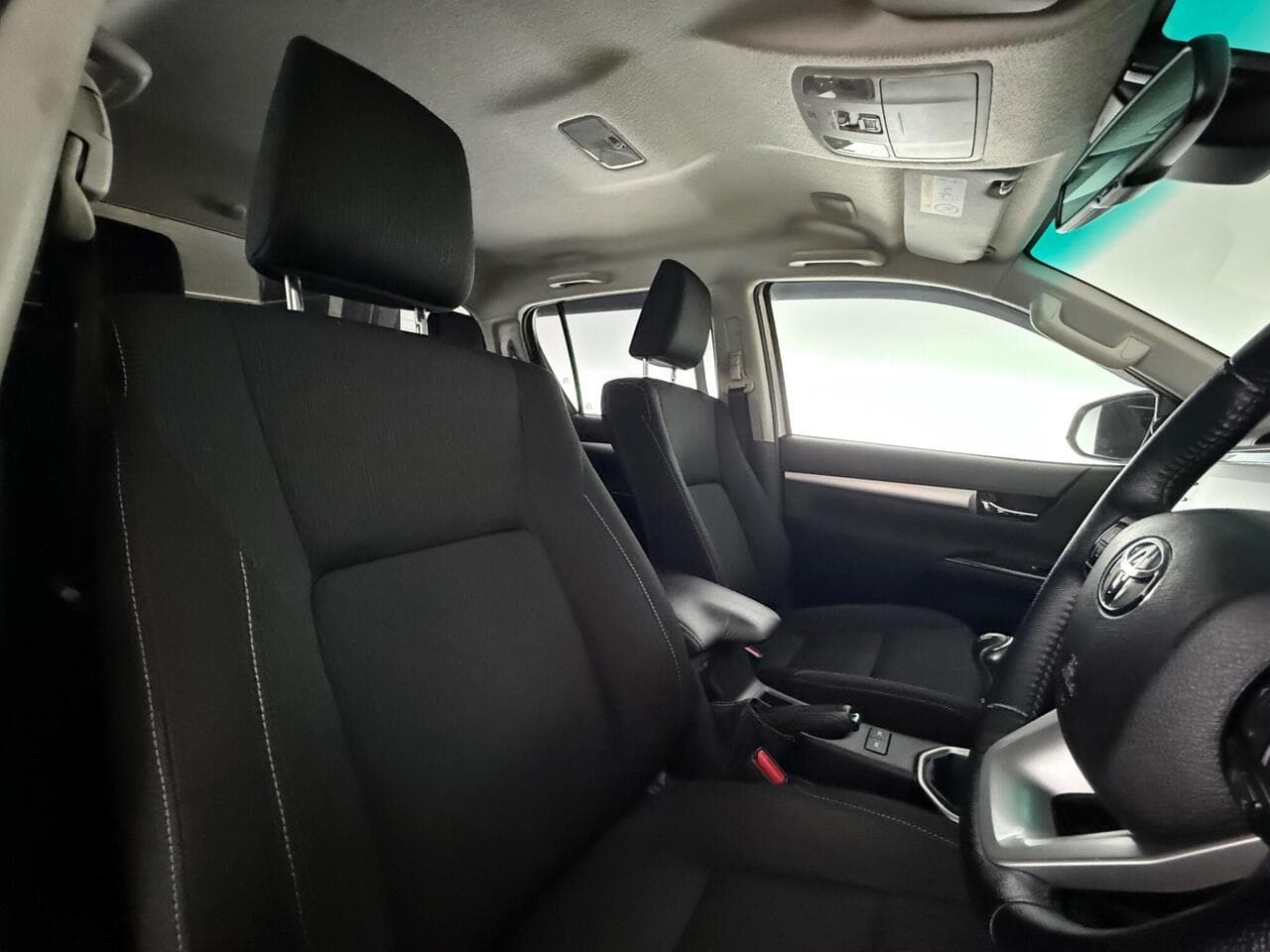 Toyota Hilux thumbnail Seat Driver