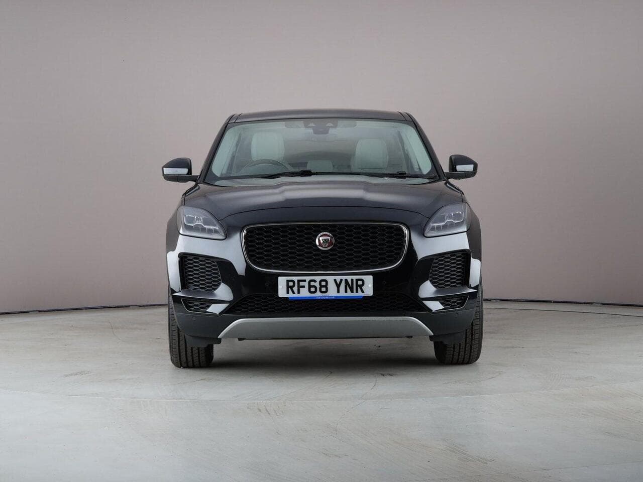Jaguar E-PACE thumbnail Front