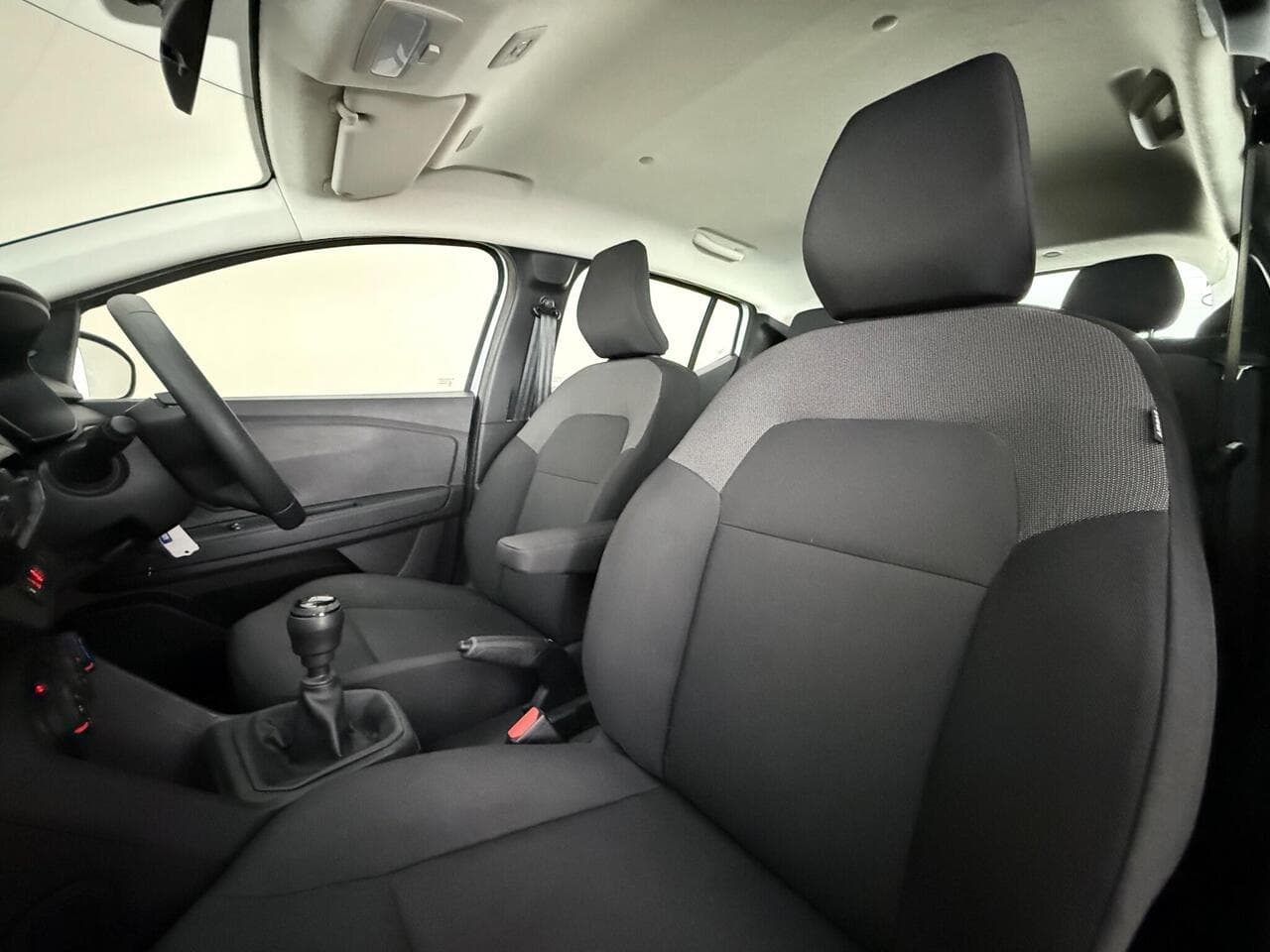 Dacia Sandero thumbnail Seat Front Passenger