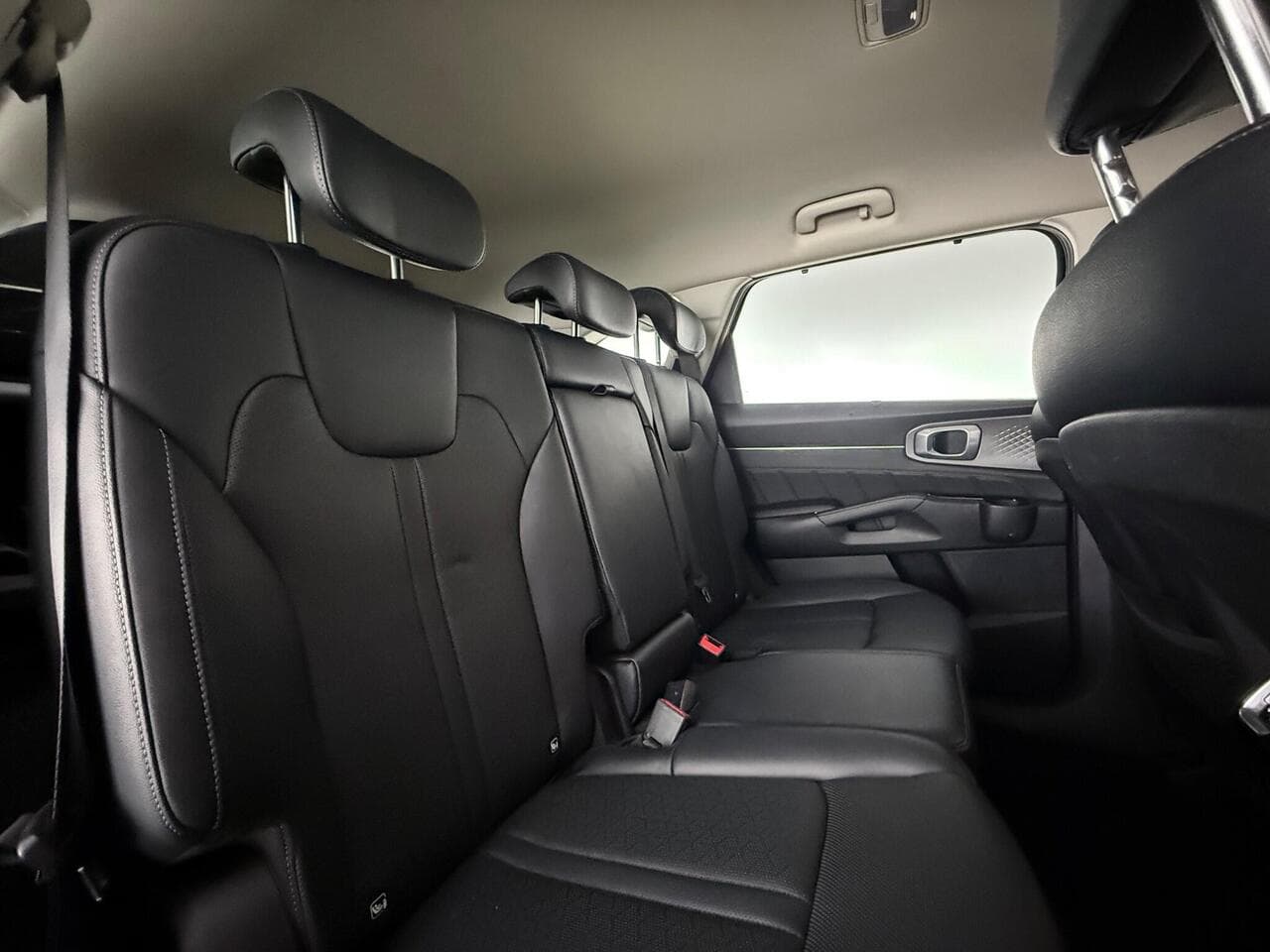 Kia Sorento thumbnail Seats Rear