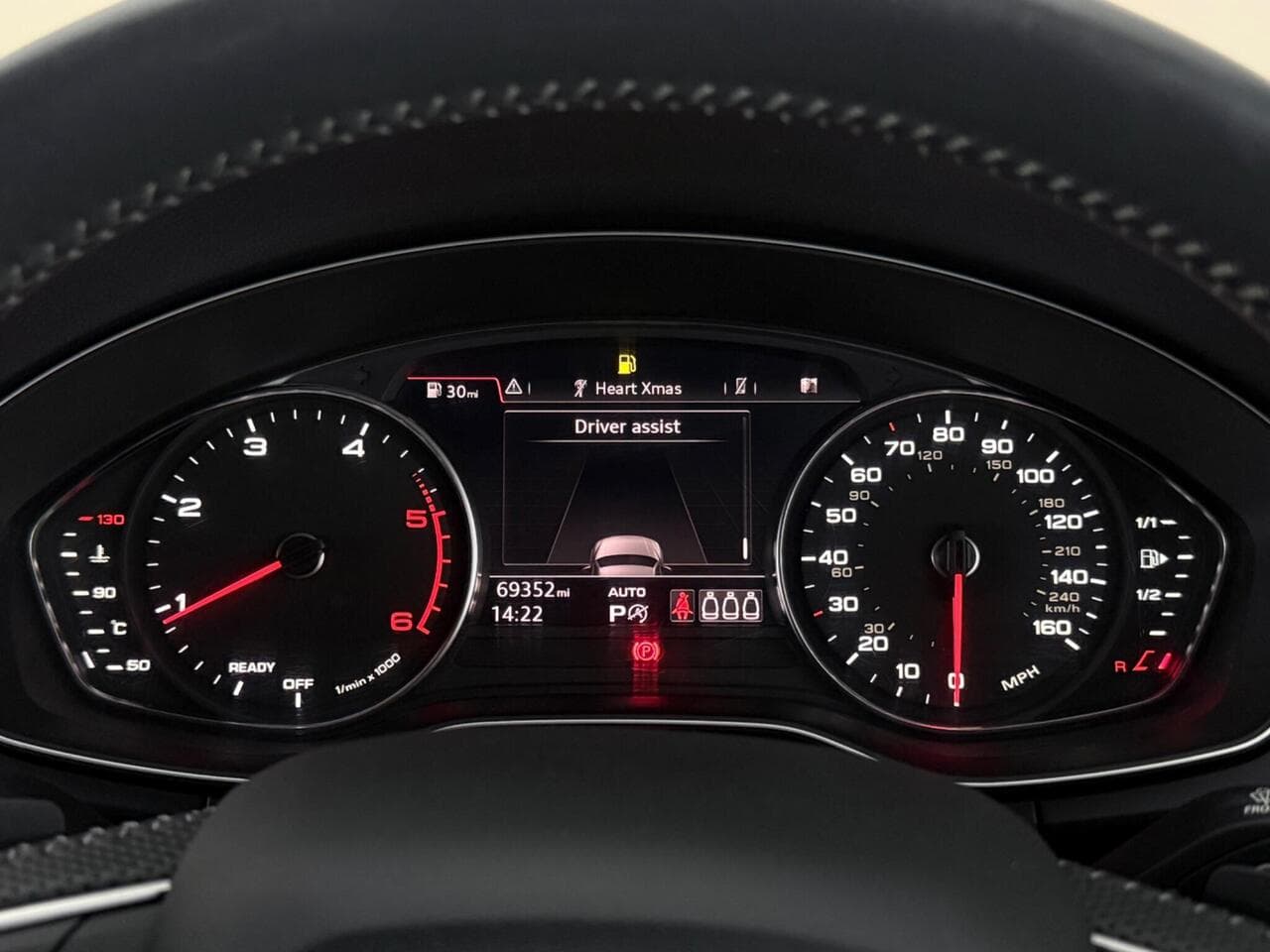 Audi Q5 thumbnail Driver Instruments