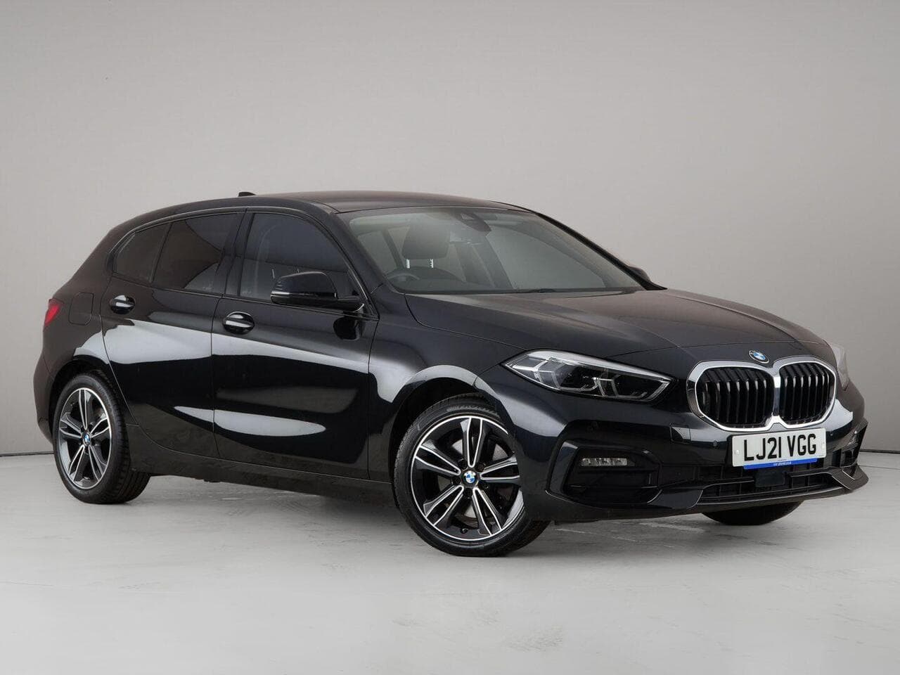 BMW 1 Series - BMW 1 Series 1.5 118i Sport (LCP) Euro 6 (s/s) 5dr