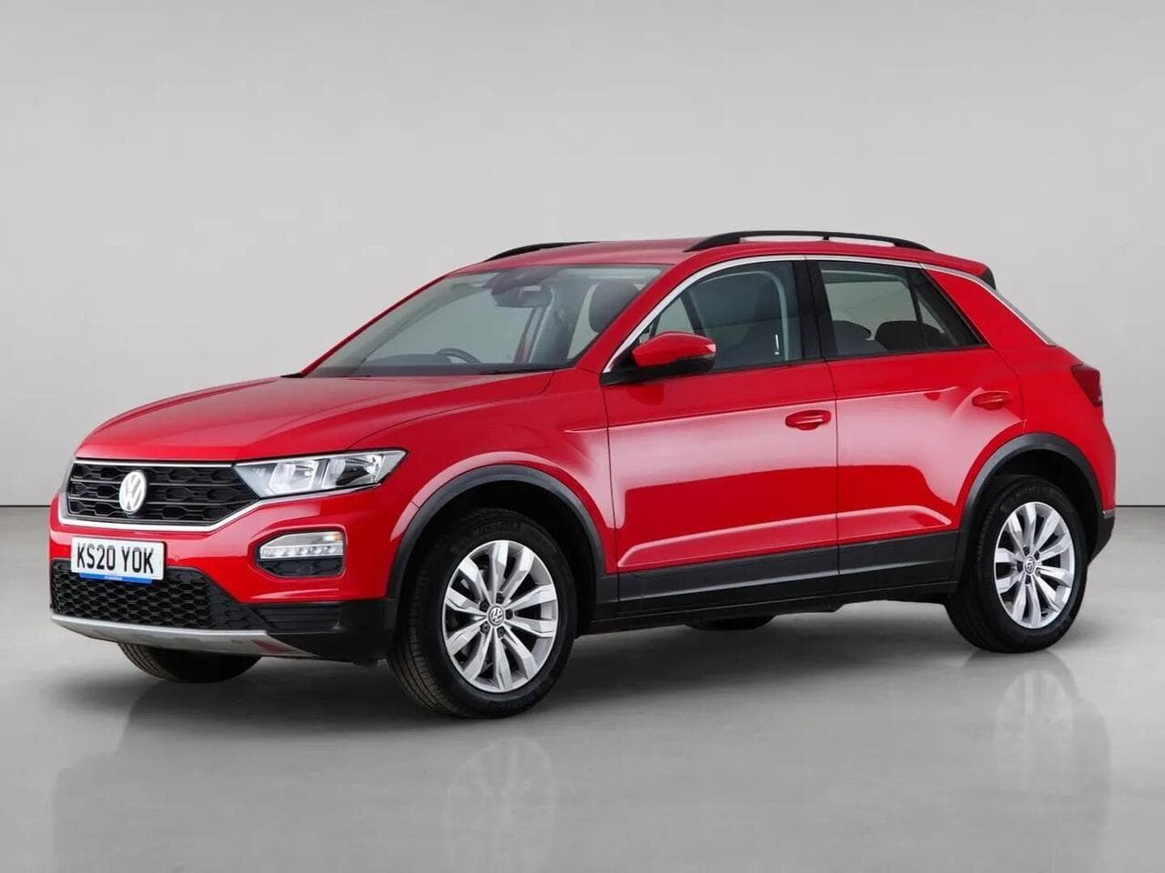 Volkswagen T-Roc thumbnail Front Left