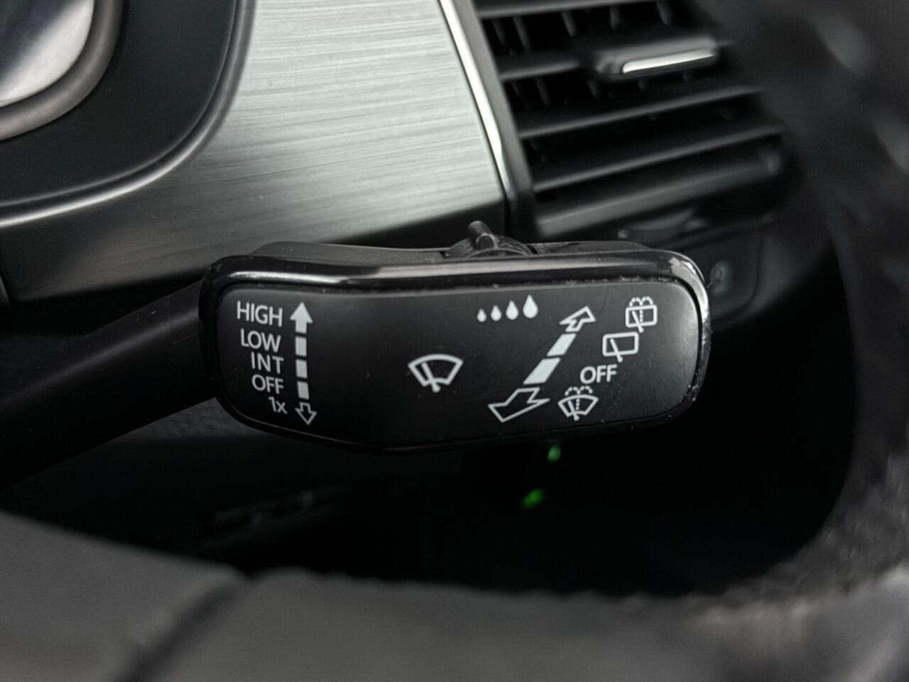Skoda Fabia thumbnail Misc Controls
