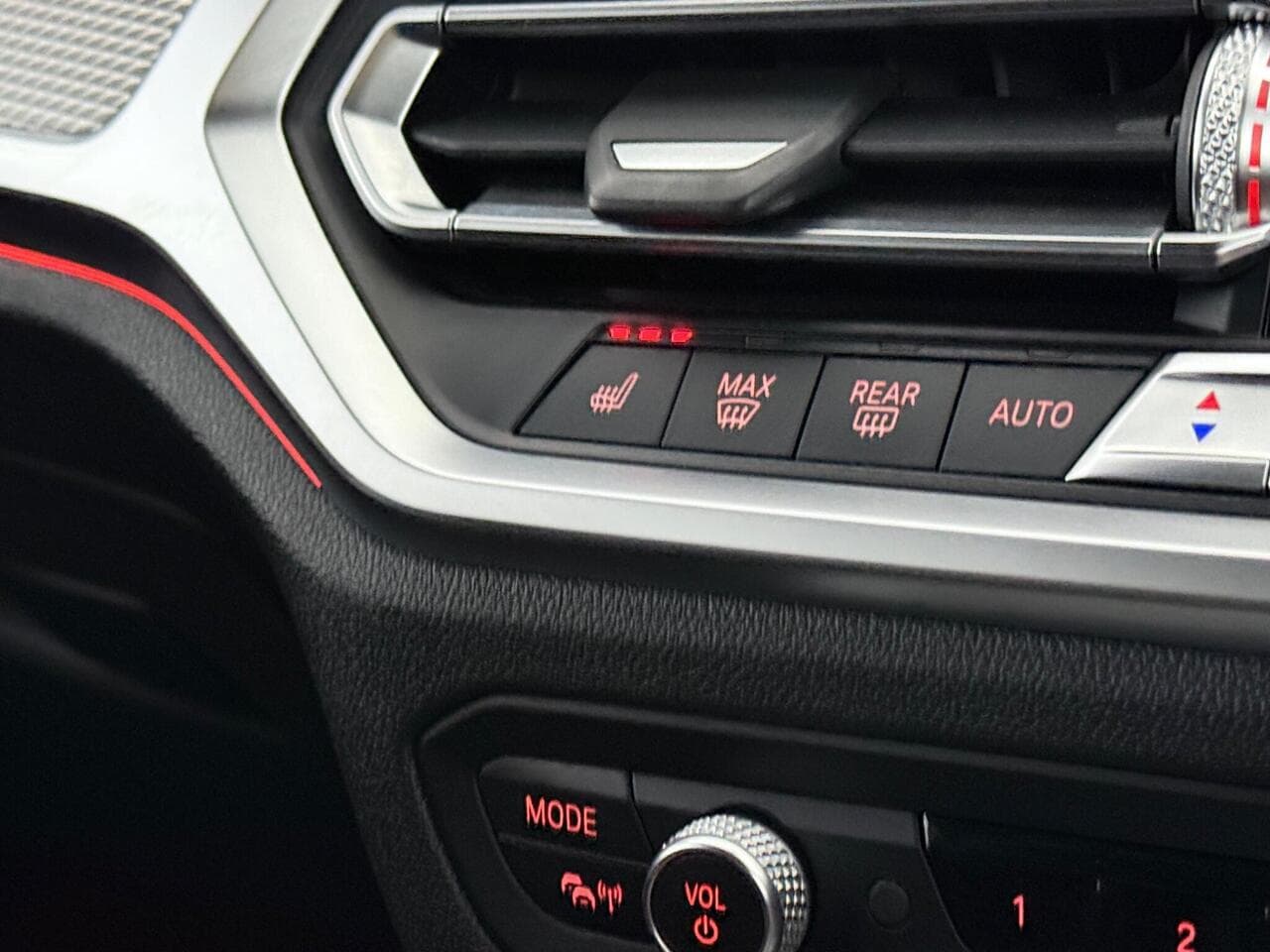 BMW 3 Series thumbnail Misc Controls