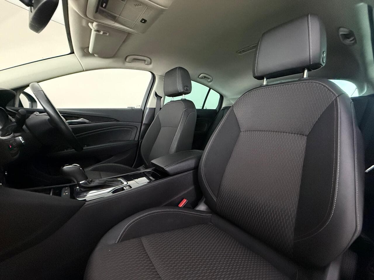 Vauxhall Insignia thumbnail Seat Front Passenger