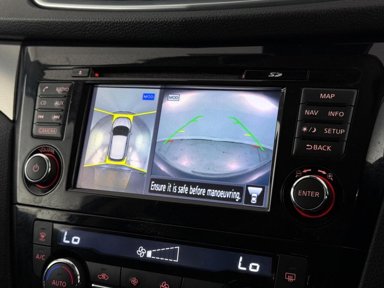 Nissan Qashqai thumbnail Infotainment System