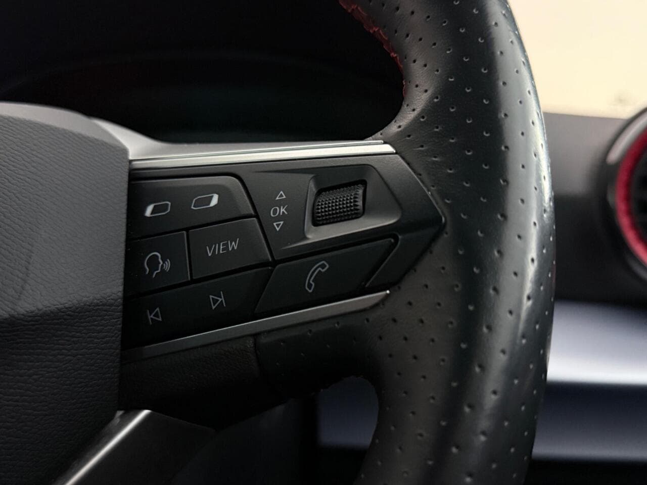 SEAT Arona thumbnail Misc Controls