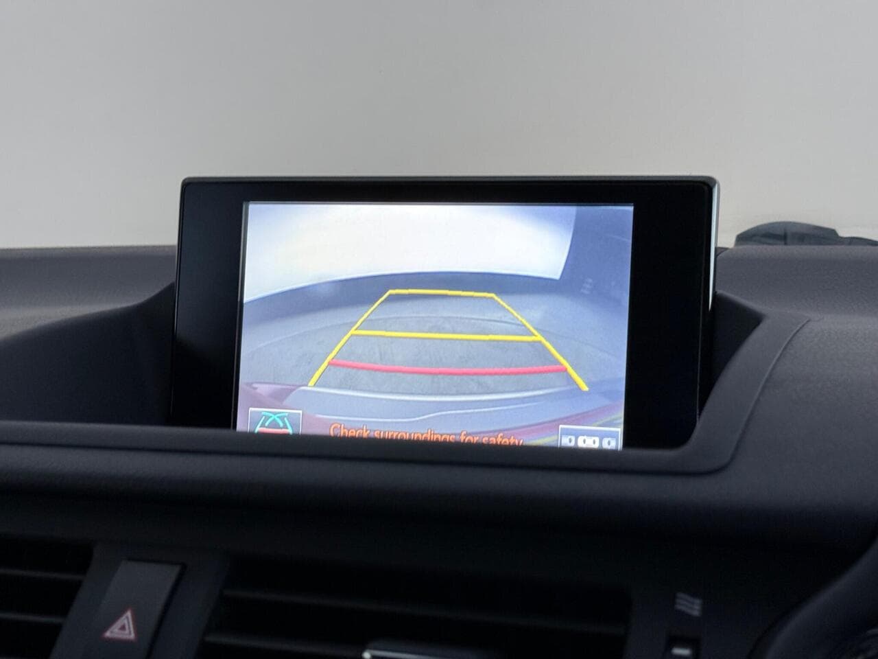 Lexus CT thumbnail Infotainment System