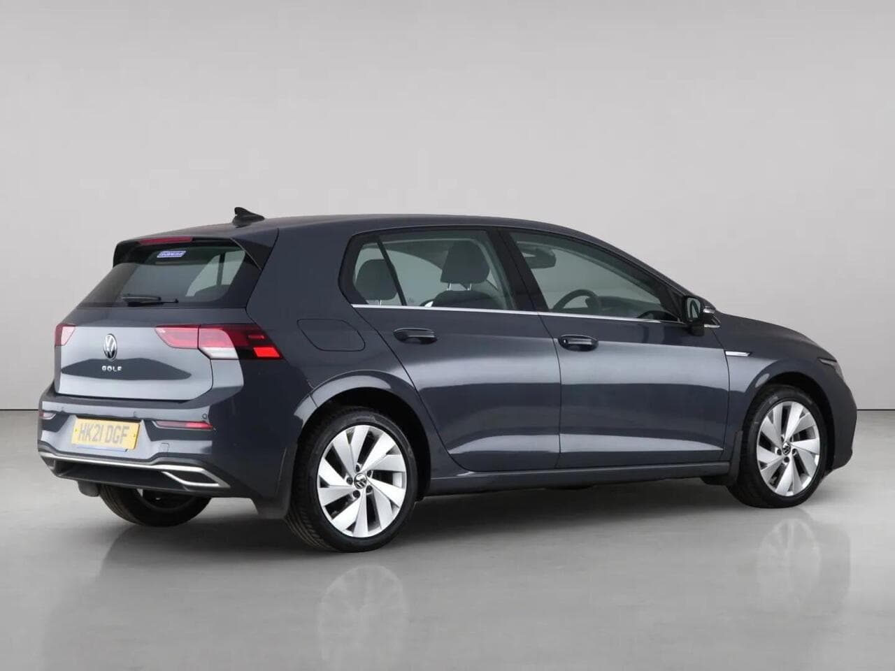 Volkswagen Golf thumbnail Side Right
