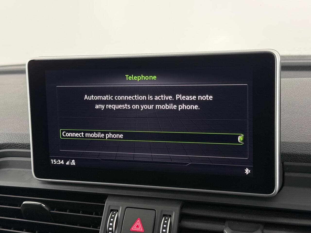 Audi Q5 thumbnail Infotainment System